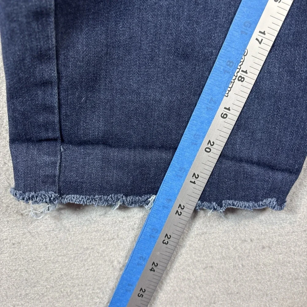 NYDJ Capris Size 24 Blue Demin With Lift And Tuck Technology. Stretchy‎ Raw Hem